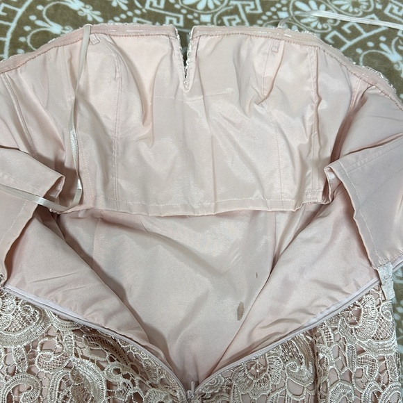 Elegant Lace Strapless Prom Dress - Picture 8 of 13